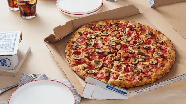 BookNoFees: Σνακ μπαρ – Domino's – Athens – Domino's, φωτογραφία 3