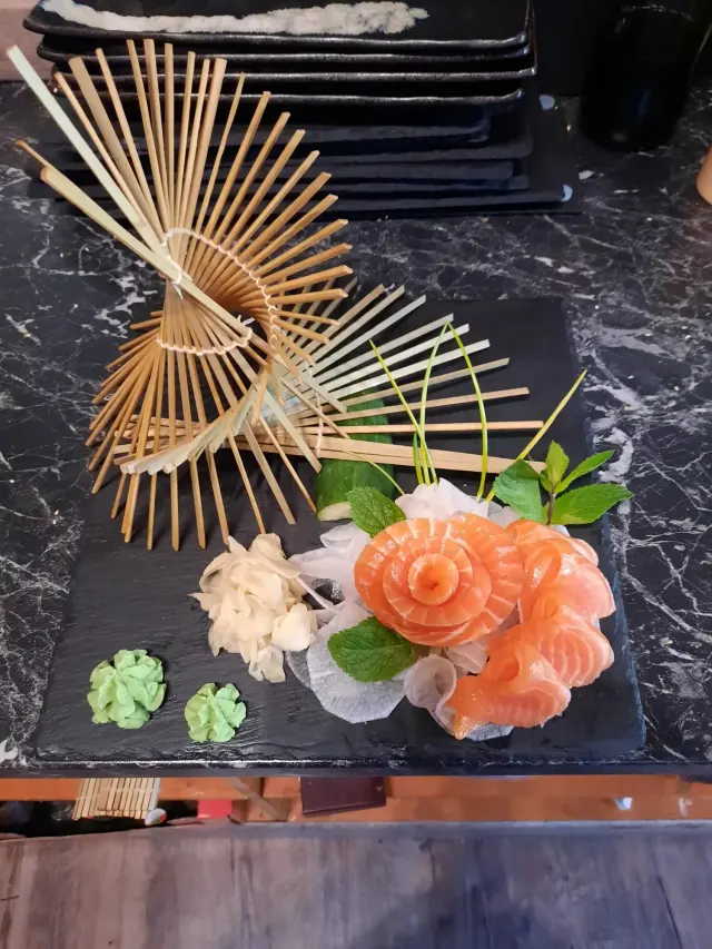 BookNoFees: Εστιατόριο – Hitomi Sushi Bar – Meschede – Hitomi Sushi Bar, φωτογραφία 2