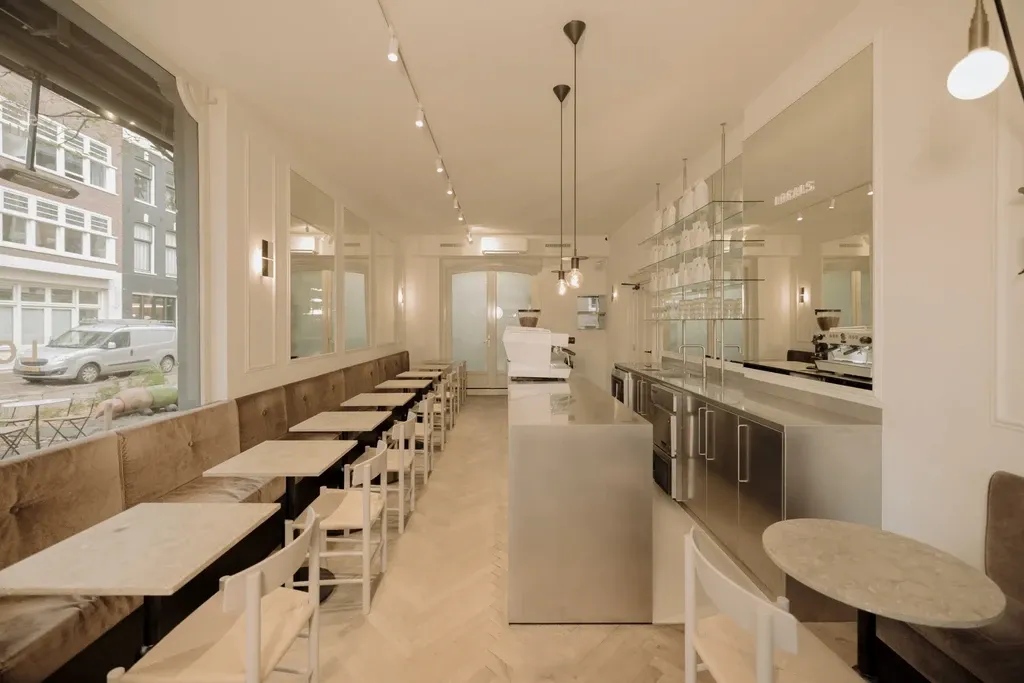 BookNoFees: Εστιατόριο – Locals Coffee – Amsterdam – Καφές «Locals», φωτογραφία 1