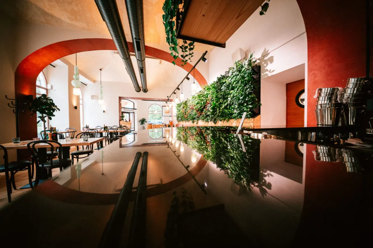 BookNoFees: Εστιατόριο – Karlín Osteria – Prague – Karlín Osteria, φωτογραφία 1