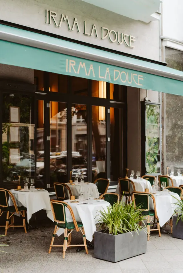 BookNoFees: Εστιατόριο – Irma La Douce – Berlin – Η Γλυκιά Ίρμα, φωτογραφία 2