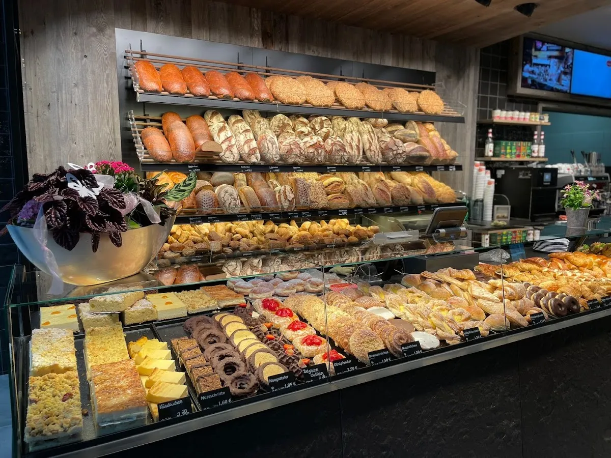 BookNoFees: Εστιατόριο – Bäckerei Birkelbach – Bad Berleburg – Αρτοποιείο Birkelbach, φωτογραφία 1