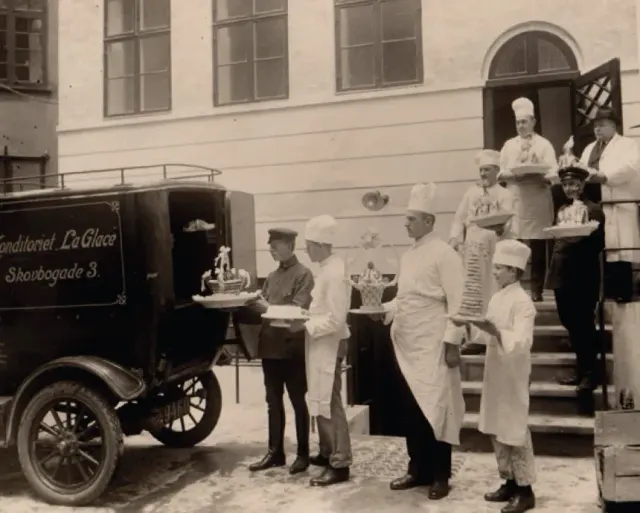 BookNoFees: Καφετέρια – Konditori La Glace – Copenhagen – Ζαχαροπλαστείο La Glace, φωτογραφία 2