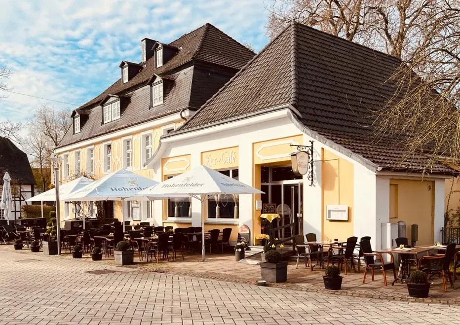 BookNoFees: Καφετέρια – Parkhotel & Kur-Café Bad Sassendorf – Bad Sassendorf – Parkhotel & Kur-Café Bad Sassendorf, φωτογραφία 1