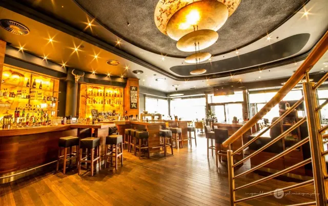 BookNoFees: BaseBurger Restaurant, Bochum