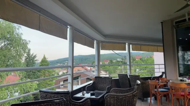 BookNoFees: Καφετέρια – Caffe Bar Aurora – Zagreb – Καφετέρια Aurora, φωτογραφία 3