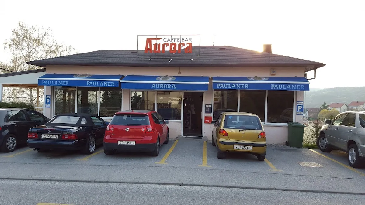 BookNoFees: Καφετέρια – Caffe Bar Aurora – Zagreb – Καφετέρια Aurora, φωτογραφία 1