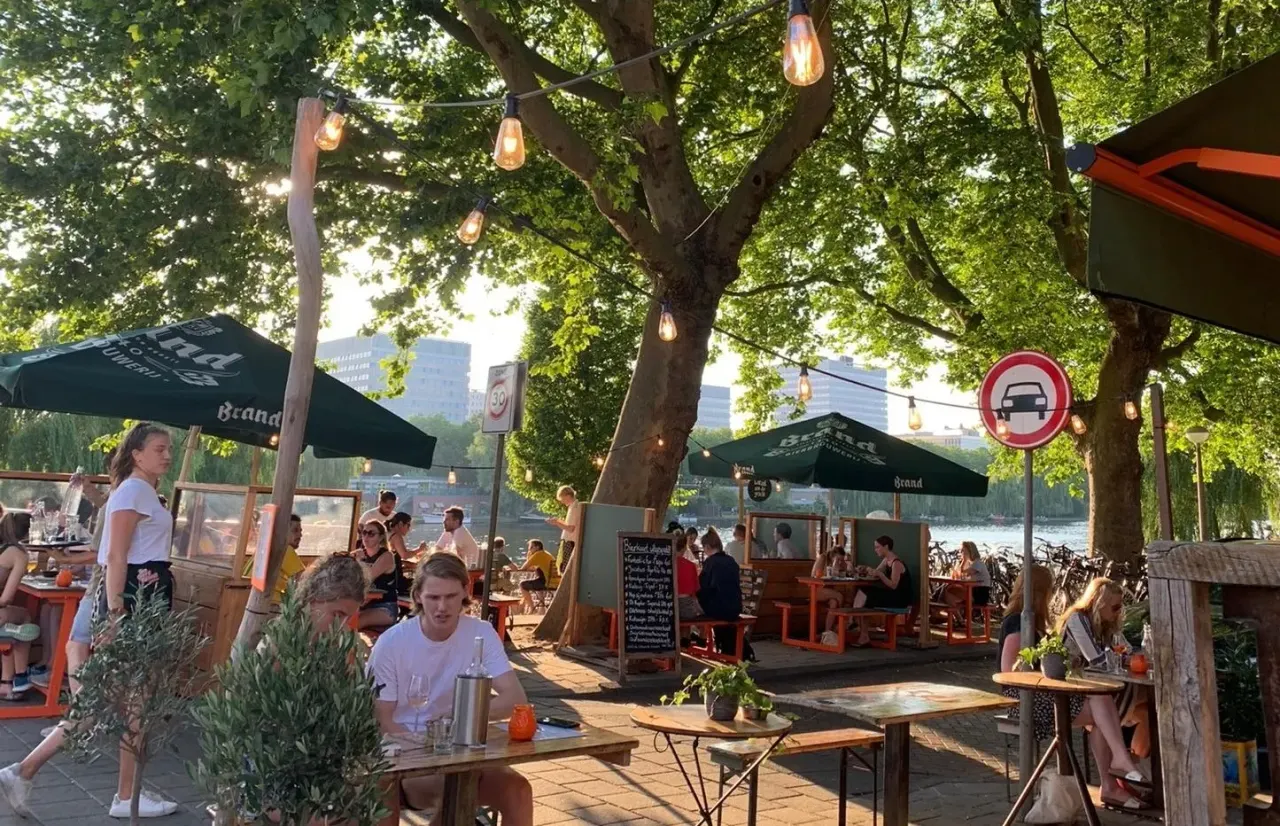 BookNoFees: Εστιατόριο – Lokaal van de Stad – Amsterdam – Δημοτικό χώρο, φωτογραφία 1