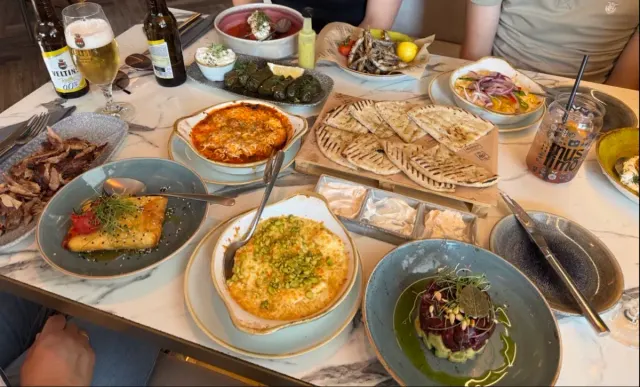 BookNoFees: Εστιατόριο – Akropolis Restaurant – Unna – Εστιατόριο «Ακρόπολη», φωτογραφία 2