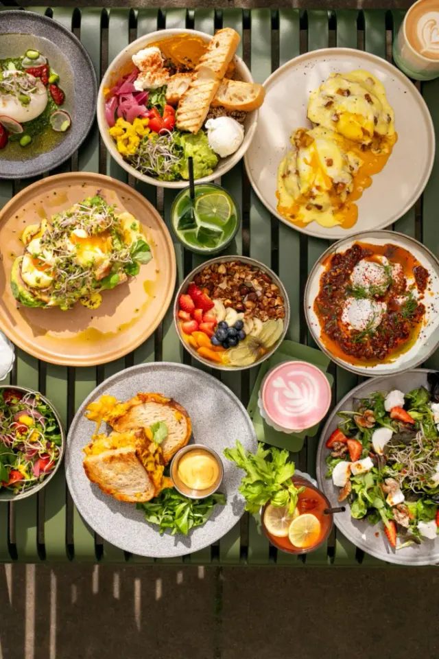 BookNoFees: Καφετέρια – Bistro Monk – Prague – Bistro Monk, φωτογραφία 3