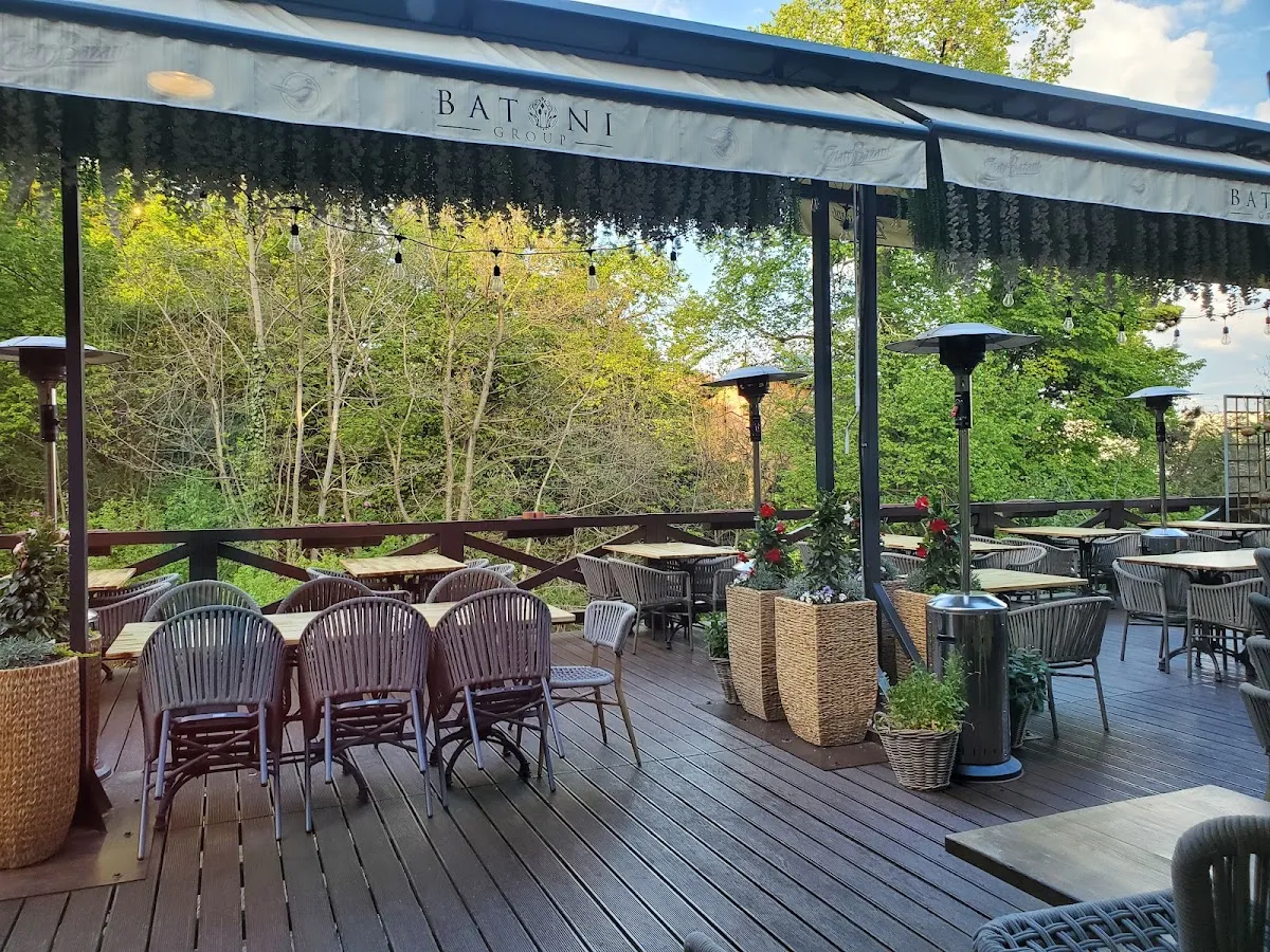 BookNoFees: Εστιατόριο – Batoni Restaurant – Bratislava – Εστιατόριο Batoni, φωτογραφία 1