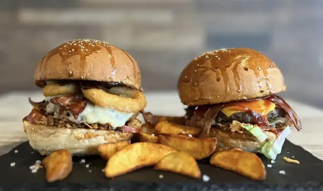 BookNoFees: Σνακ μπαρ – Burger Sziget – Budapest – Νησί των Μπέργκερ, φωτογραφία 2