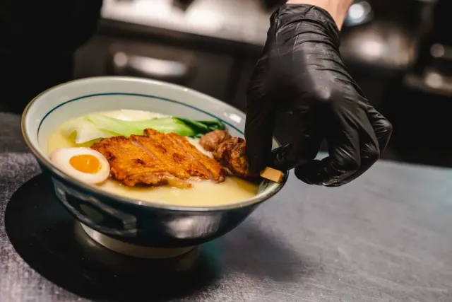 BookNoFees: Εστιατόριο – Takumi Tonkotsu Ramen – Brussels – Takumi Tonkotsu Ramen, φωτογραφία 3