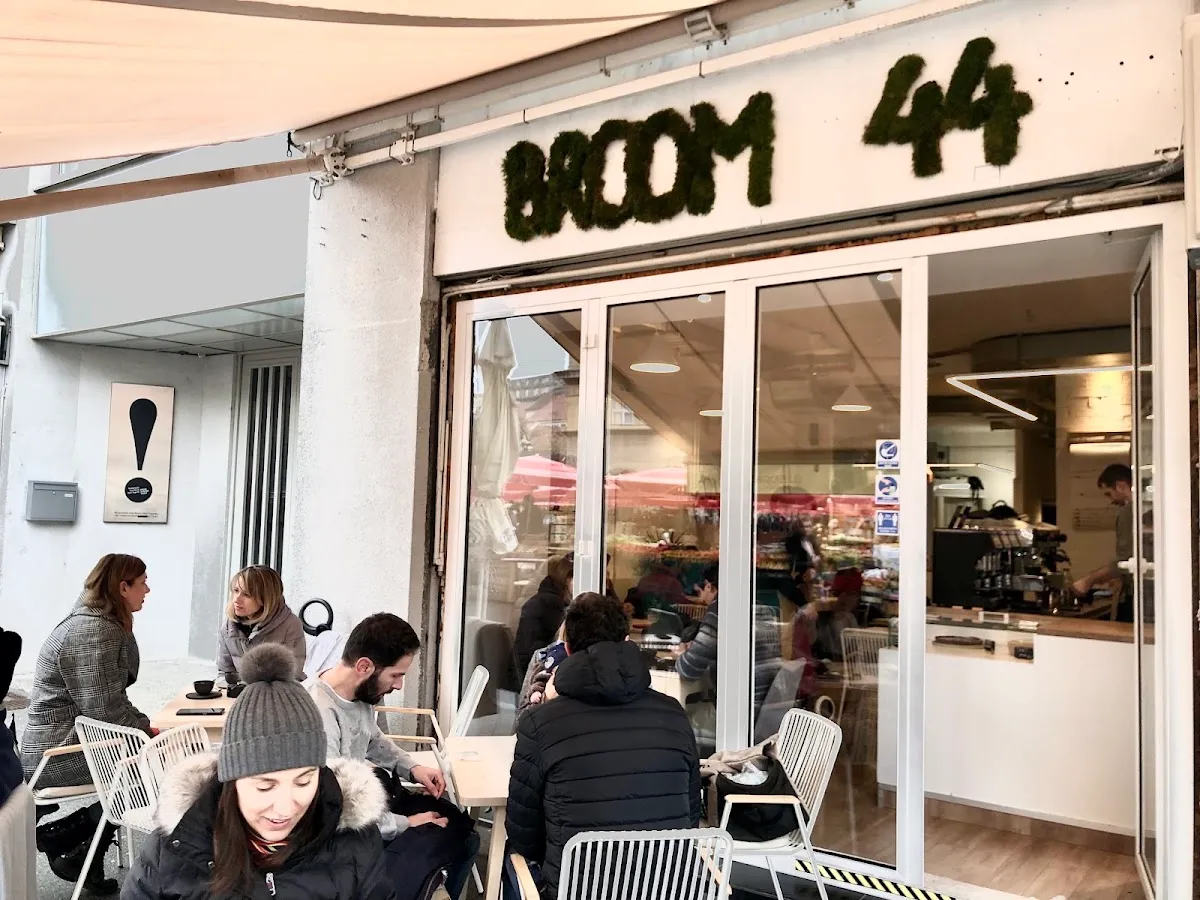 BookNoFees: Καφετέρια – Broom44 – Zagreb – Σκούπα 44, φωτογραφία 1