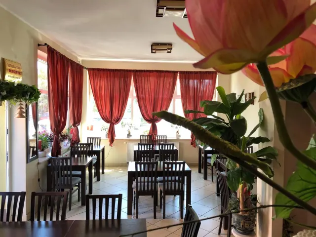 BookNoFees: Εστιατόριο – A Chau – Warsaw – Και κλείσιμο, φωτογραφία 2