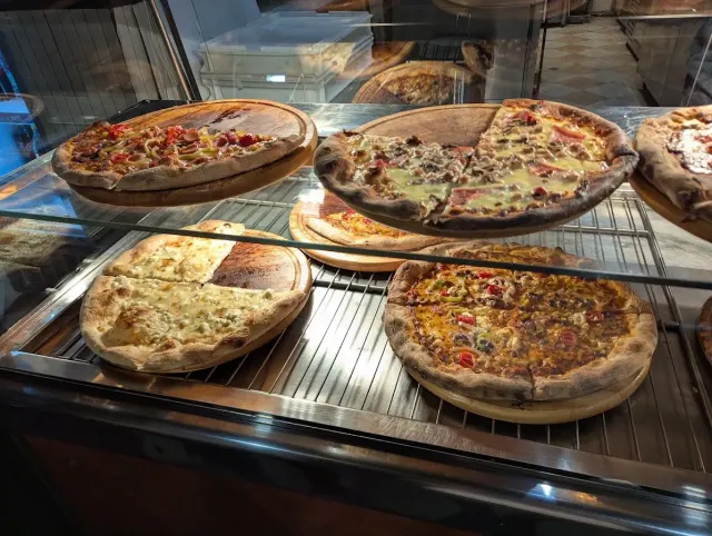 BookNoFees: Εστιατόριο – Irene's House of Pizza – Athens – Το «Irene's House of Pizza», φωτογραφία 2