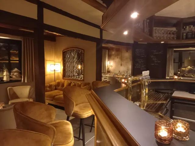 BookNoFees: Εστιατόριο – Hotel Hennemann – Eslohe-Cobbenrode – Ξενοδοχείο Hennemann, φωτογραφία 2