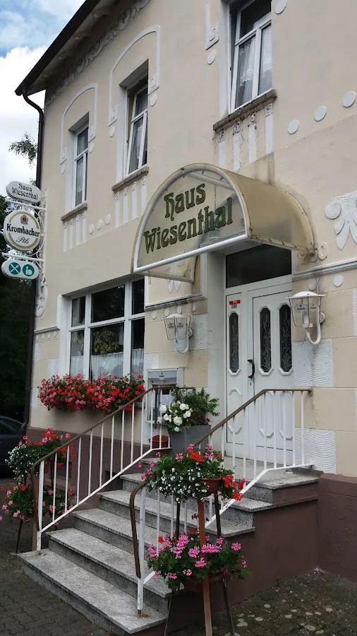 BookNoFees: Εστιατόριο – Haus Wiesenthal – Plettenberg – Σπίτι Wiesenthal, φωτογραφία 1