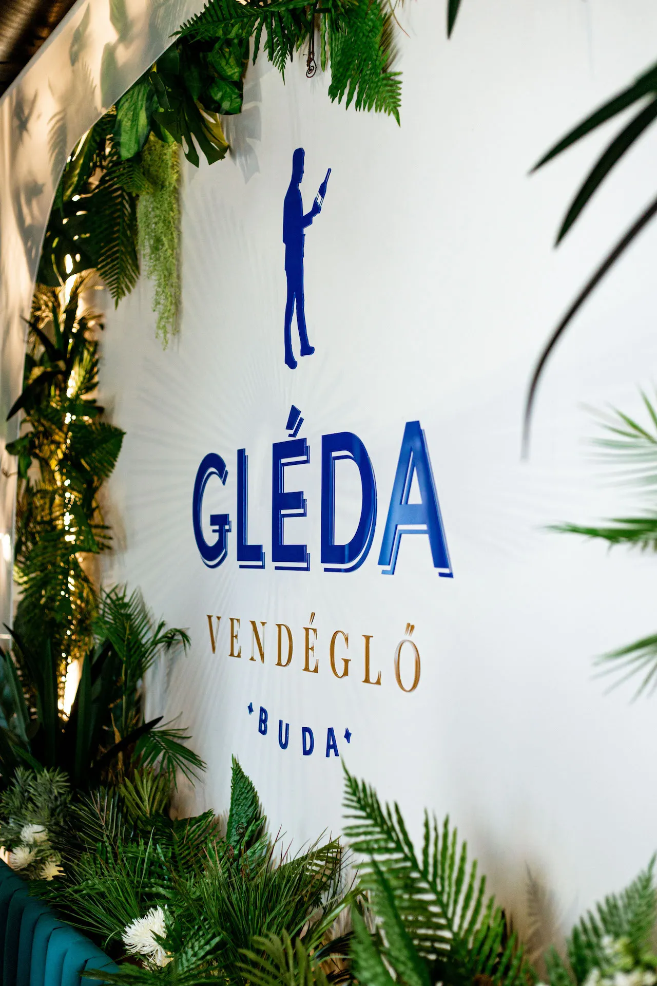 BookNoFees: Εστιατόριο – Gléda Vendéglő – Budapest – Εστιατόριο Gléda, φωτογραφία 1