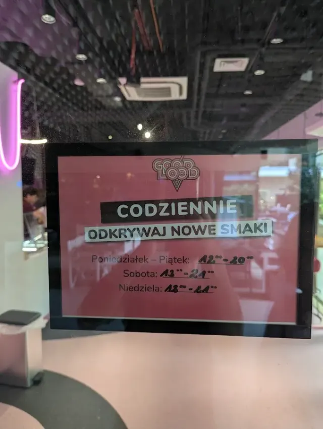 BookNoFees: Παγωτό – Good Lood – Warsaw – Good Lood, φωτογραφία 2