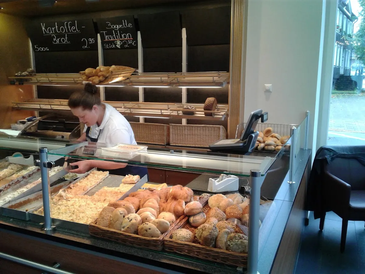 BookNoFees: Εστιατόριο – Genuss-Bäckerei Tillmann – Balve – Αρτοποιείο Tillmann: Γευστικές Απολαύσεις, φωτογραφία 1