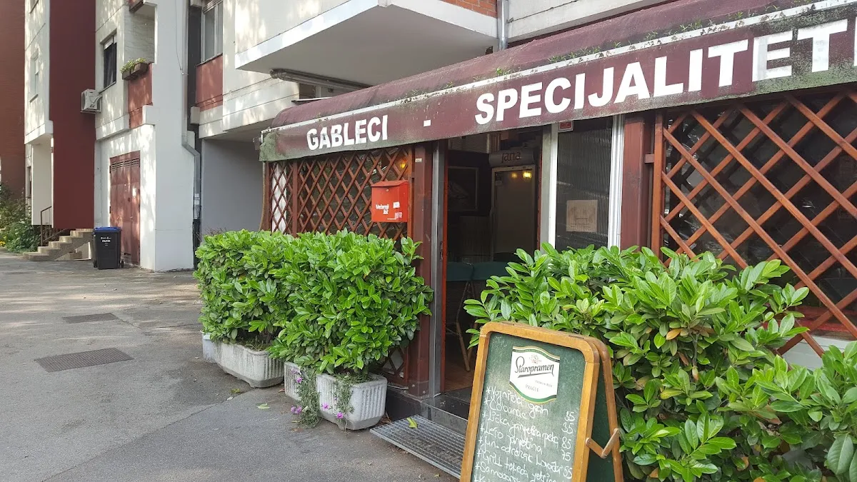 BookNoFees: Εστιατόριο – XXL-grill – Zagreb – Εξαιρετικά μεγάλη σχάρα, φωτογραφία 1