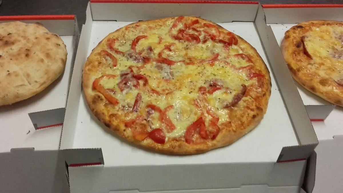BookNoFees: Εστιατόριο – Pizza Pronto – Kierspe – Pizza Pronto, φωτογραφία 1