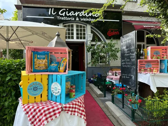 BookNoFees: Εστιατόριο – Il Giardino – Berlin – Ο Κήπος, φωτογραφία 2