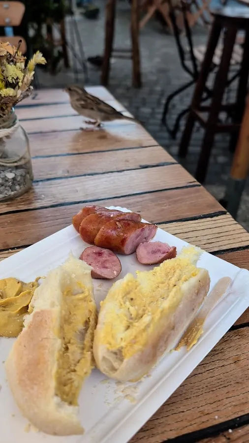 BookNoFees: Σνακ μπαρ – Klobasarna – Ljubljana – Λουκουμάδικο, φωτογραφία 3