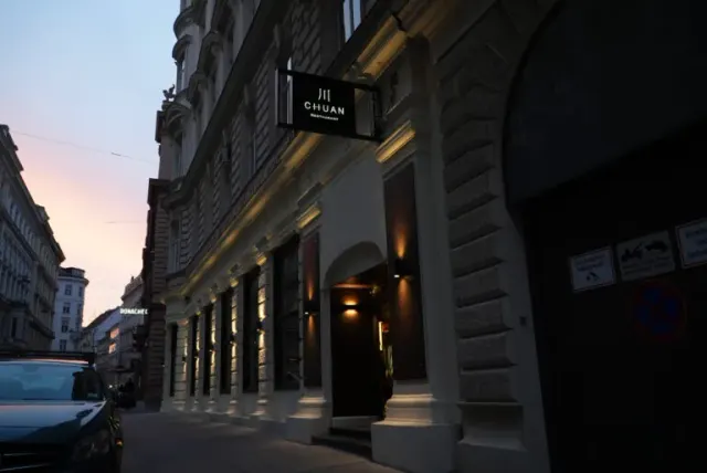 BookNoFees: Εστιατόριο – Chuan – Vienna – Τζον, φωτογραφία 3