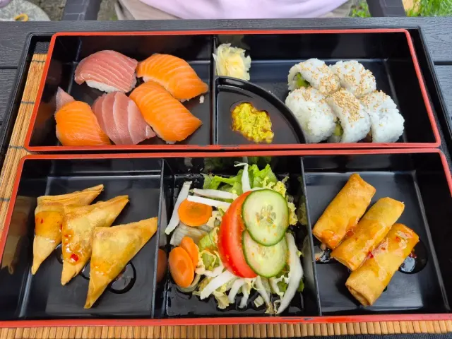 BookNoFees: Εστιατόριο – Japanisches Restaurant San Sushi – Hagen – Ιαπωνικό εστιατόριο San Sushi, φωτογραφία 2