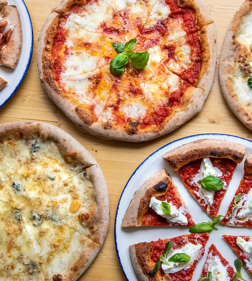 BookNoFees: Εστιατόριο – Amuni Pizzeria – Prague – Amuni Πιτσαρία, φωτογραφία 1