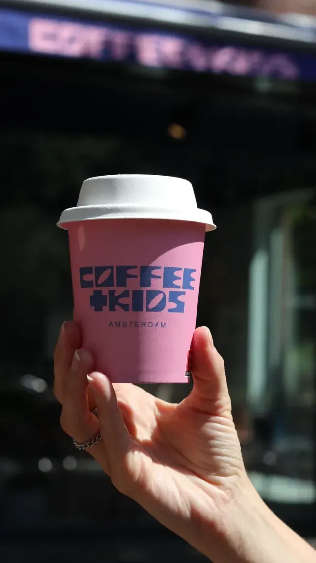 BookNoFees: Καφετέρια – Coffee and Kids – Amsterdam – Καφές και παιδιά, φωτογραφία 2