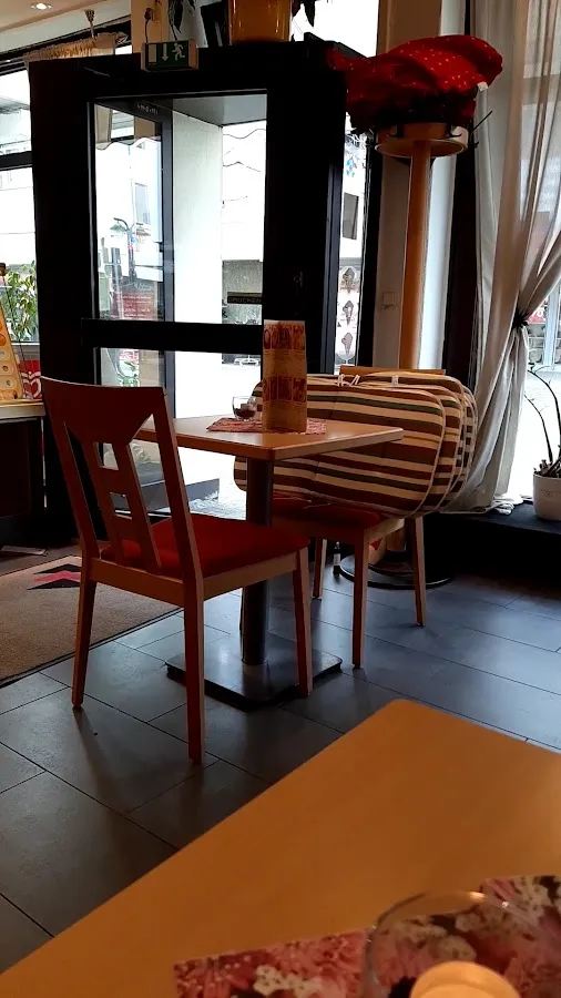 BookNoFees: Εστιατόριο – Anna's Café – Geseke – Το καφέ της Άννας, φωτογραφία 3