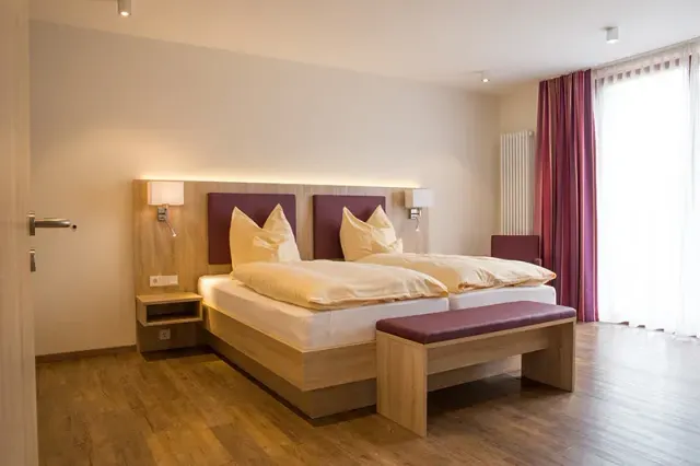 BookNoFees: Εστιατόριο – Hotel & Gaststätte Zur Borke – Neuenrade-Affeln – Ξενοδοχείο & Εστιατόριο «Zur Borke», φωτογραφία 3