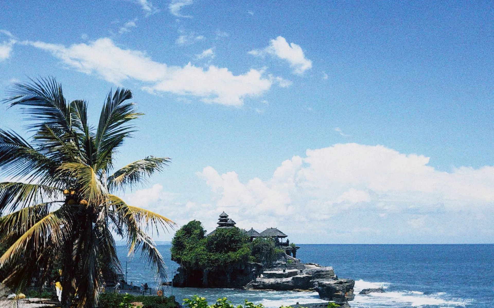 Ναός Tanah Lot στην ακτή του Μπαλί